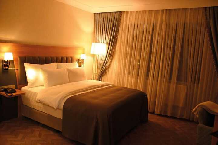 Room 4 of 54