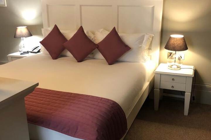 Room 15 of 34