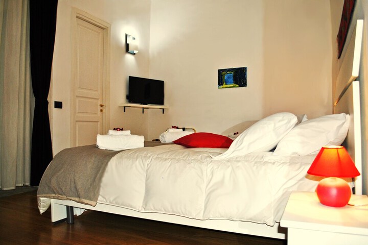 Room 25 of 63