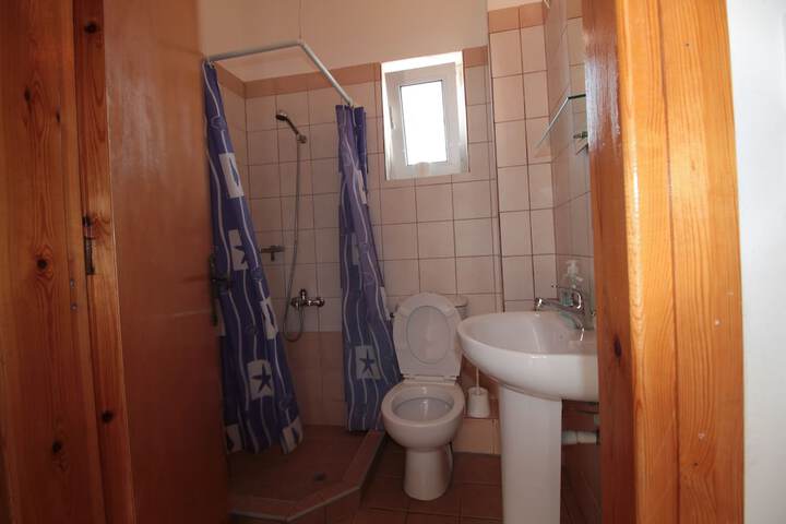 Room 45 of 71