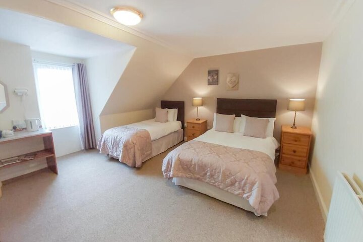 Room 5 of 22