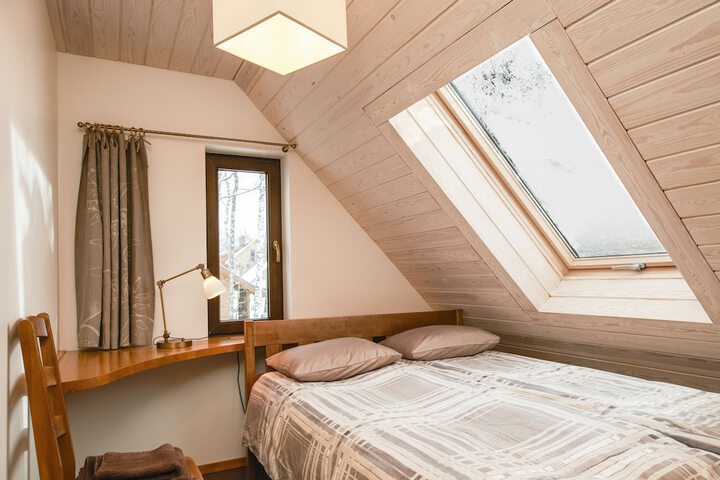 Room 16 of 62