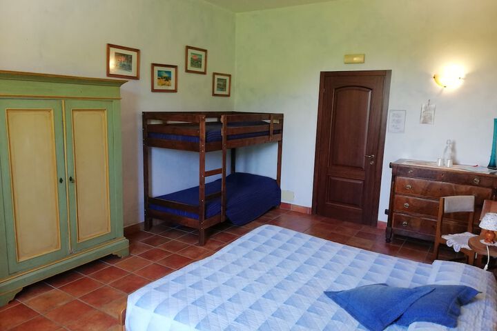 Room 9 of 62