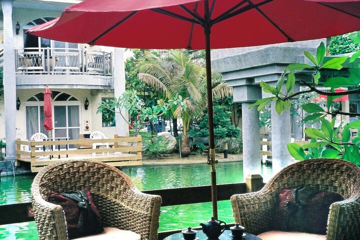 Pool 36 of 71
