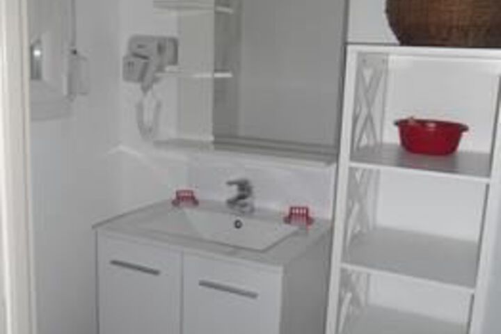 Room 6 of 23