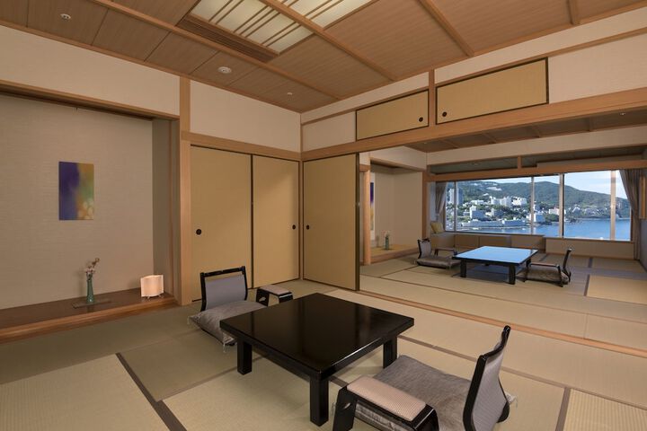 Room 10 of 74