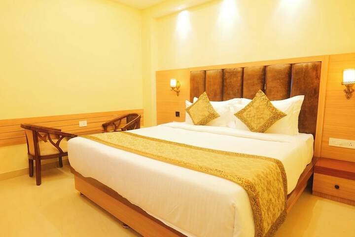 Room 7 of 24