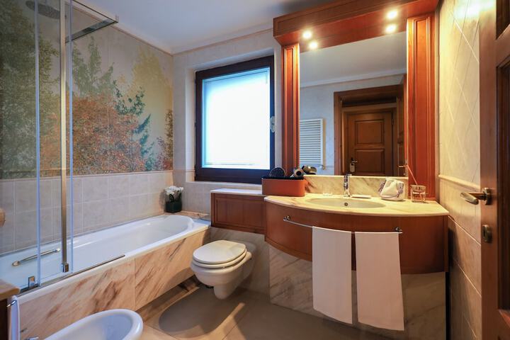 Bath Photo