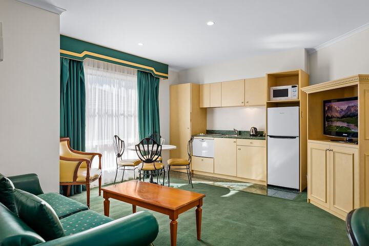 Private kitchenette