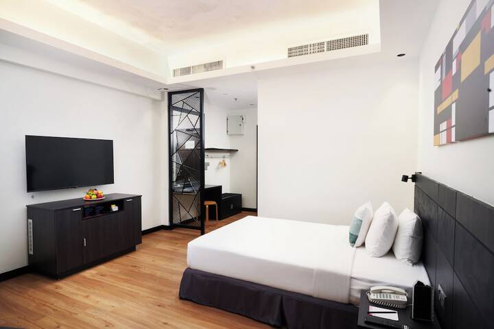 Room 21 of 65