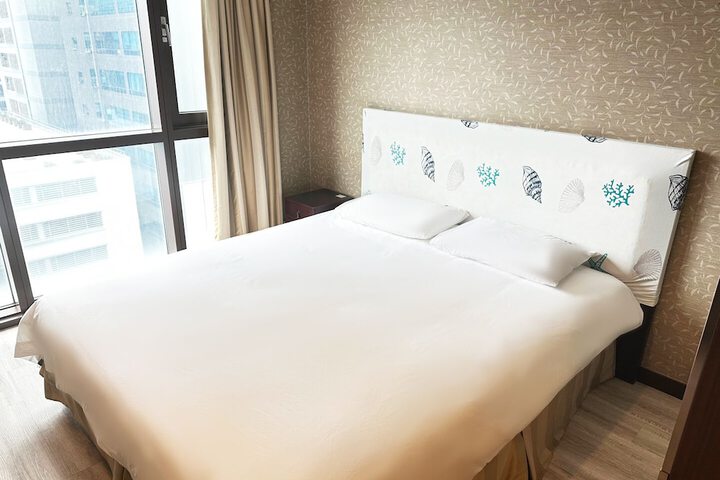 Room 56 of 77
