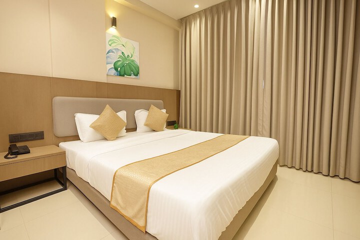 Room 3 of 16
