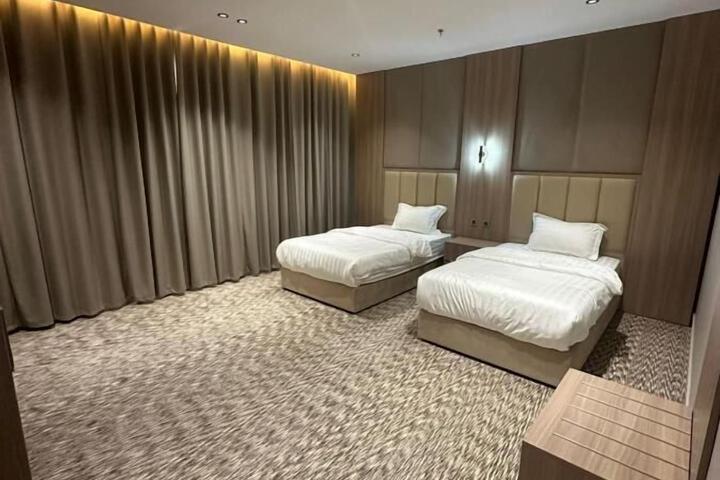 Room 14 of 14