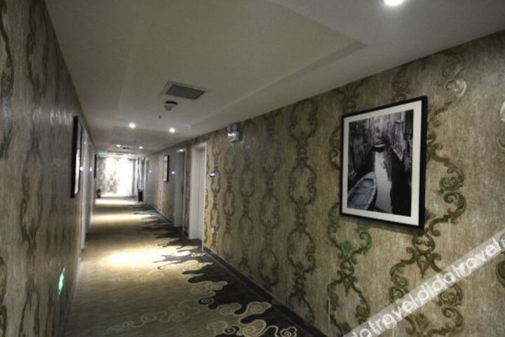 Hotel Interior 9 of 18