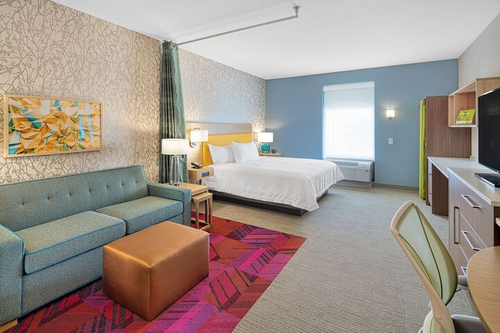 1 King Bed Studio Suite (16 of 17)
