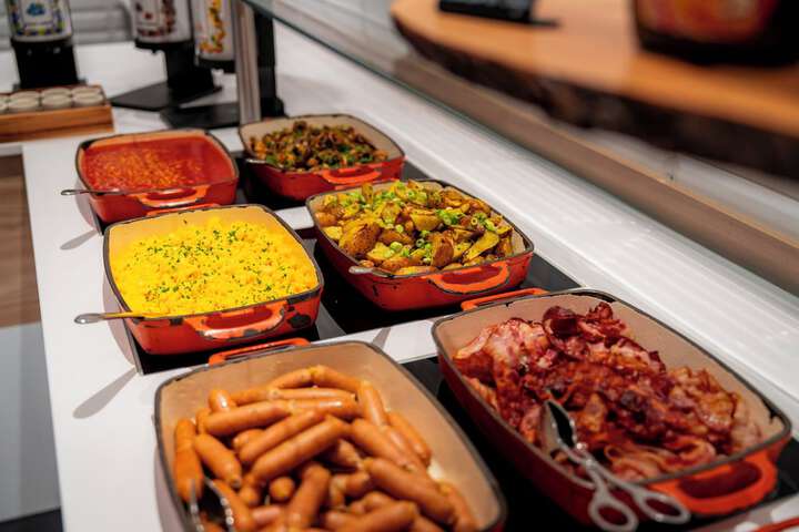 Dining 62 of 104