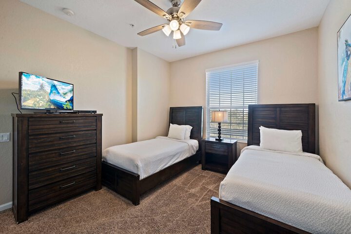 Room 22 of 125