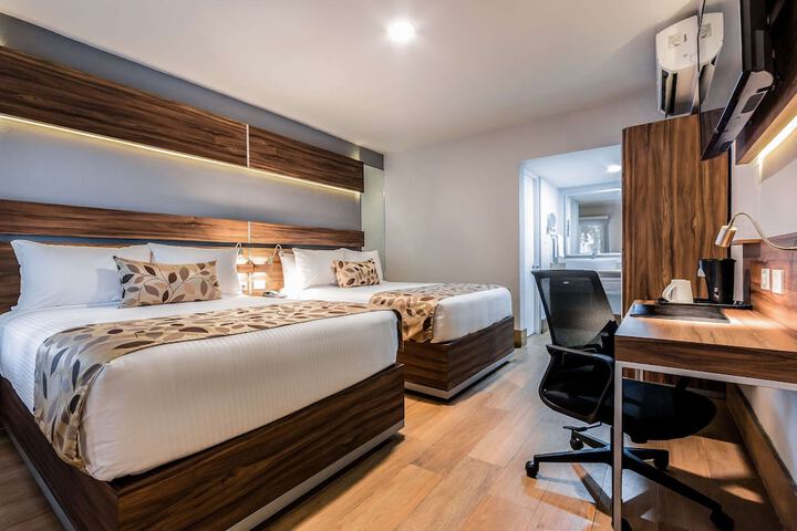 Room 12 of 46