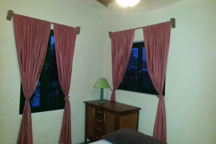 Room 6 of 37