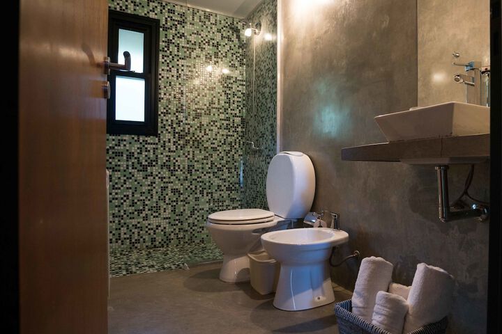 Clean Restrooms