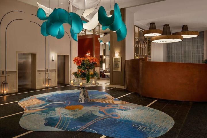 Hotel 77 of 83