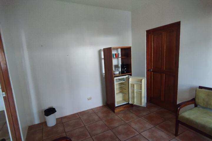 Room 26 of 83