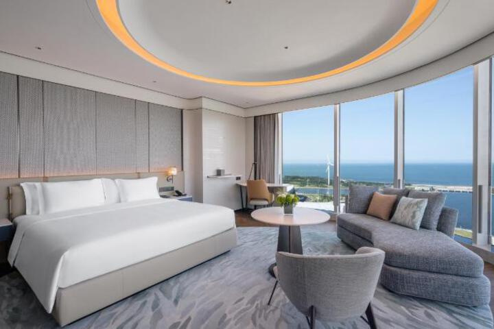 Photo of Crowne Plaza Weihai Binhai by IHG