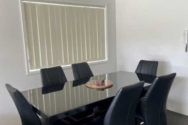Room 3 of 10