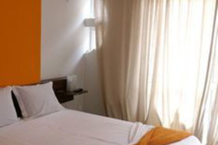Room 15 of 24