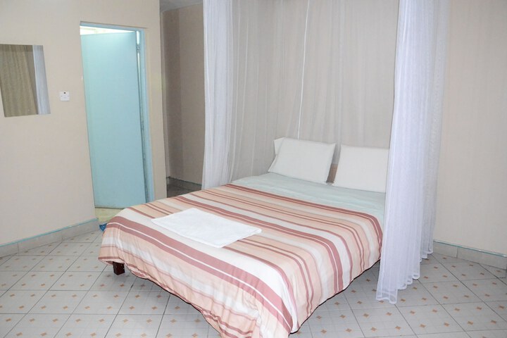 Room 3 of 29