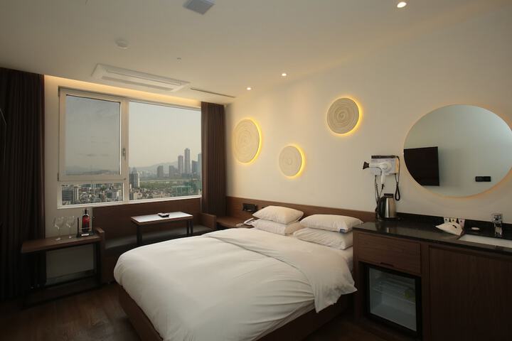 Room 7 of 59