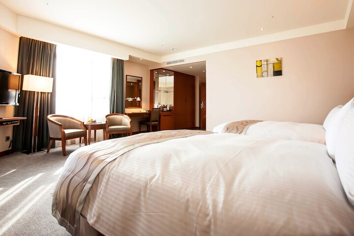 Room 13 of 67