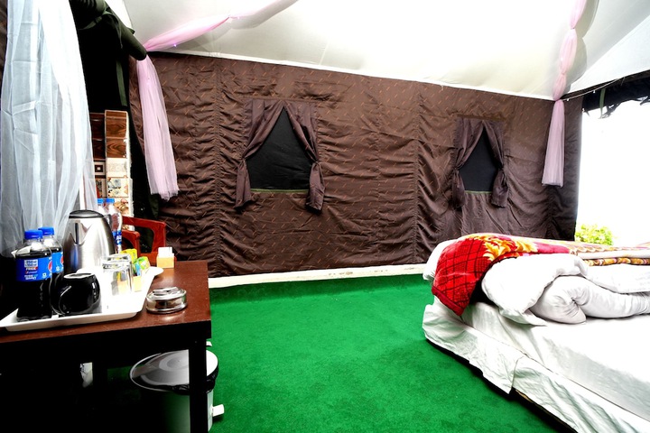 Room 6 of 20