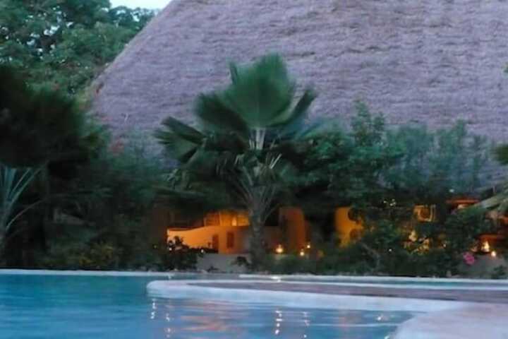 Pool Hotel
