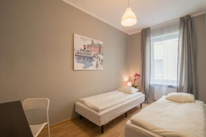 Room 35 of 73