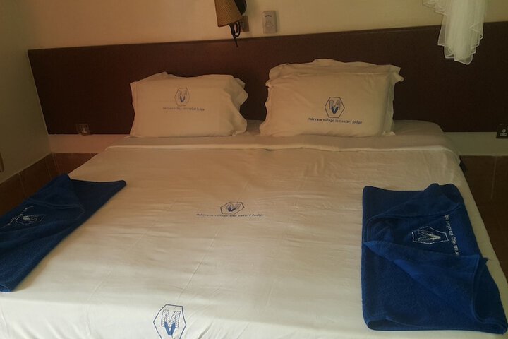 Room 6 of 27