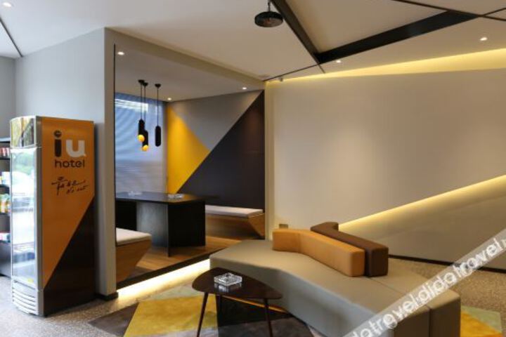 Hotel Interior 13 of 27