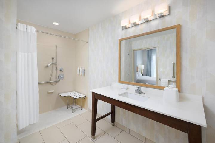 Bathroom shower