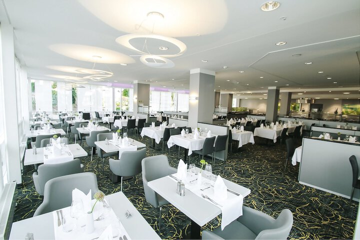 Dining 54 of 81