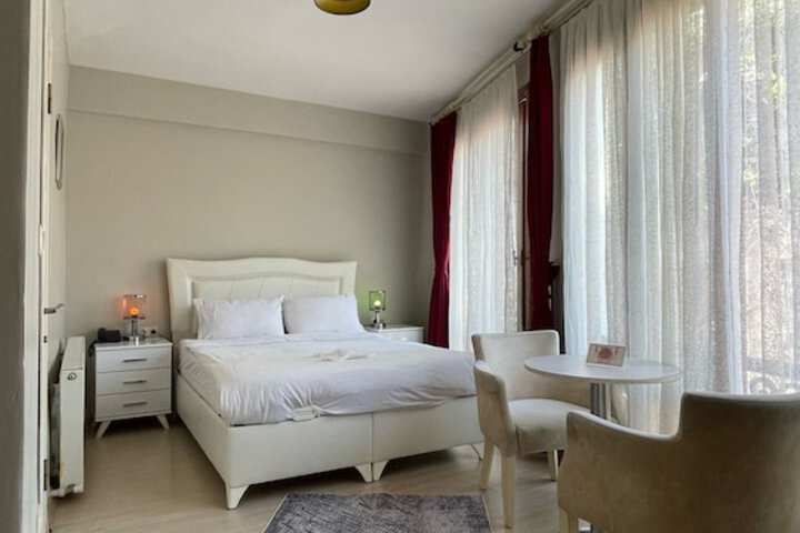 Room 45 of 126