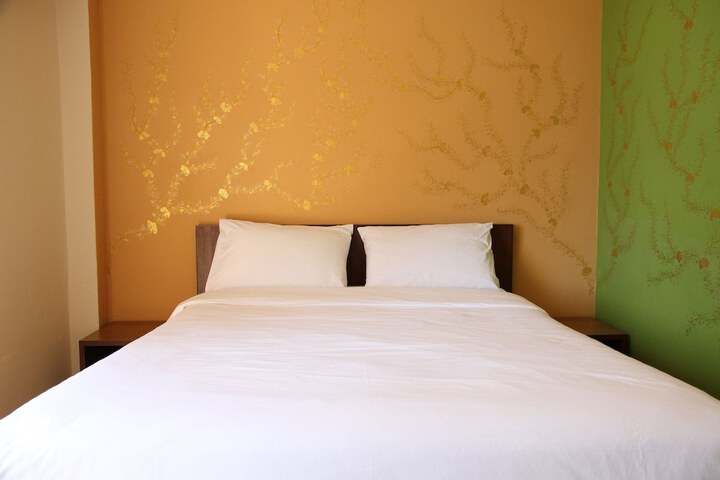 Room 3 of 39