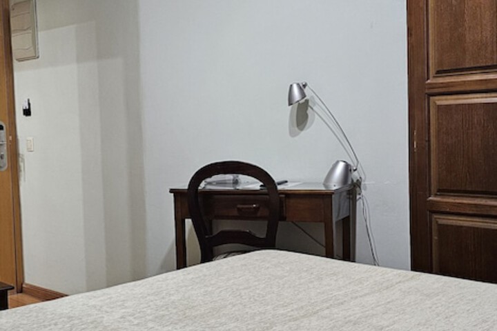 Room 8 of 22