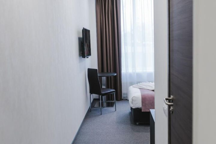 Room 19 of 54