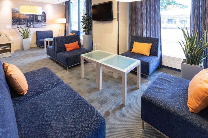 Guest Lobby