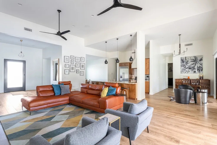 Photo of New Listing! Lavish : Resort-style Backyard 5 Bedroom Home