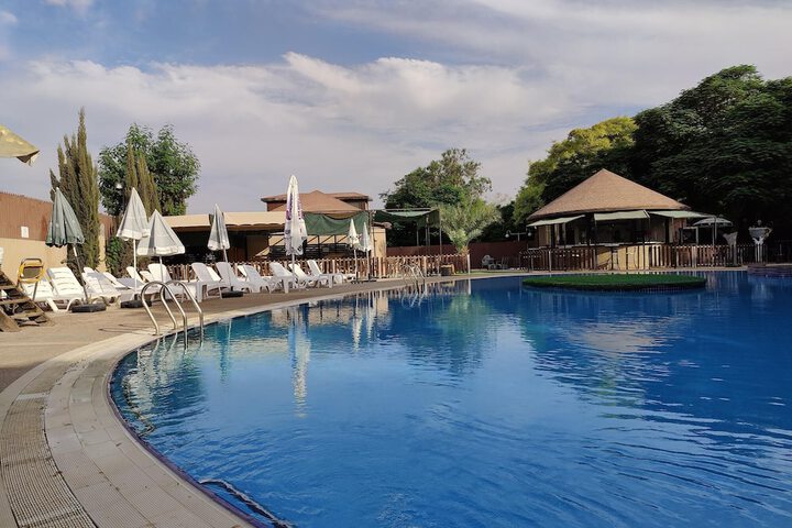 Pool 19 of 65