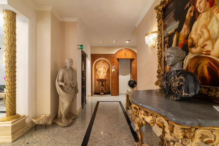 Hotel Lobby