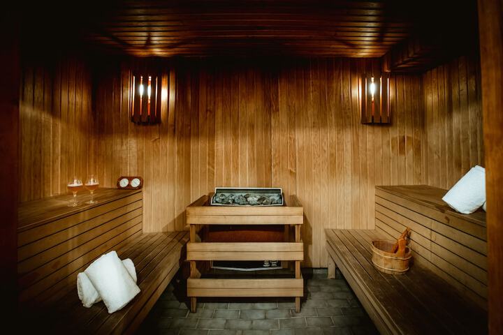 Spa 76 of 94