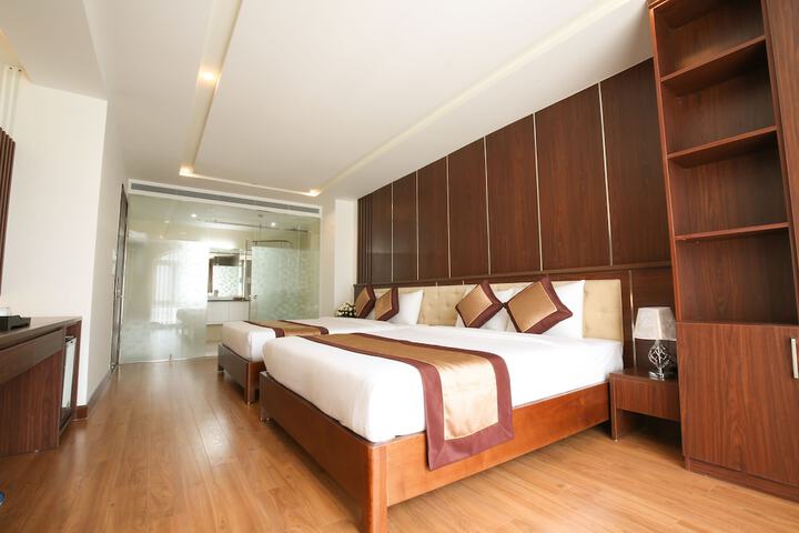 Room 14 of 64