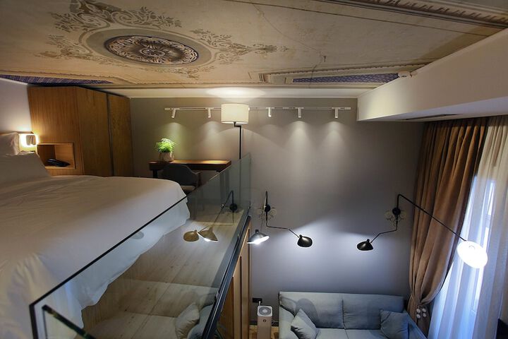 Room 25 of 131